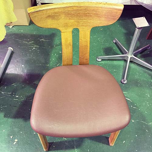 椅子修理・張り替え・塗り替え・修理リメイク事例:座面張り替え