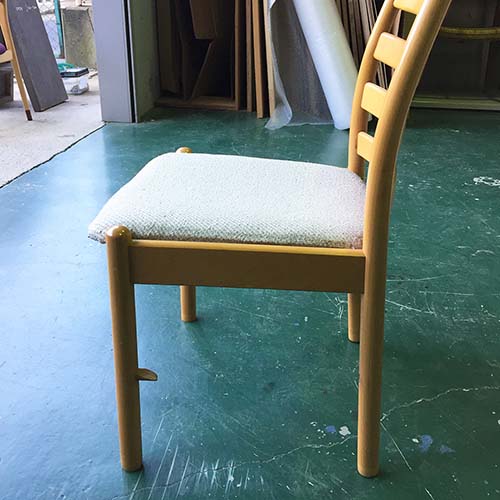 椅子修理・張り替え・塗り替え・修理リメイク事例:貫の新規製作・座面張り替え
