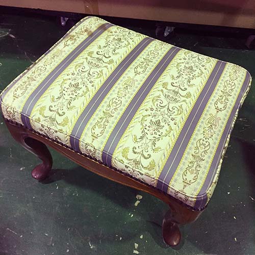 椅子修理・張り替え・塗り替え・修理リメイク事例:スツールの座面張り替え