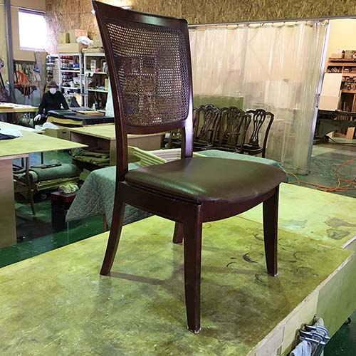 椅子やベンチの修理・張り替え・塗り替え・修理リメイク事例:籐の張り替え・籐の色あわせ塗装・解体組み直し