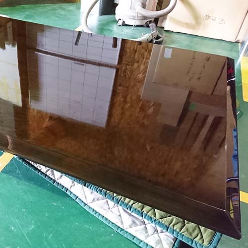 テーブルの修理補修事例:天板に突板接着・鏡面仕上げ