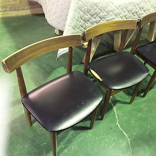 椅子やベンチの修理・張り替え・塗り替え・修理リメイク事例:ハンスオルセンのビンテージチェア座面張り替え