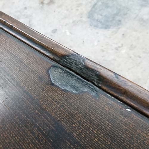 テーブルの修理事例:座卓の焦げ跡の補修・小傷の部分補修