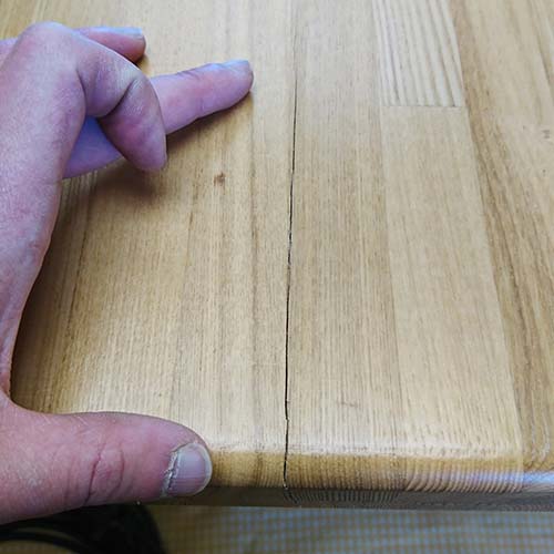 テーブルの修理事例:テーブル天板割れ補修