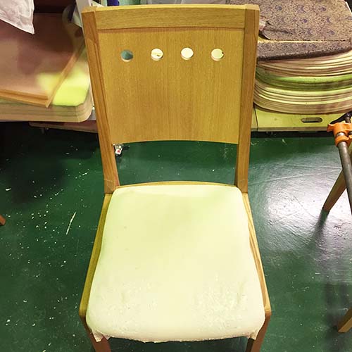 椅子やベンチの修理・張り替え・塗り替え・修理リメイク事例:座面張り替え