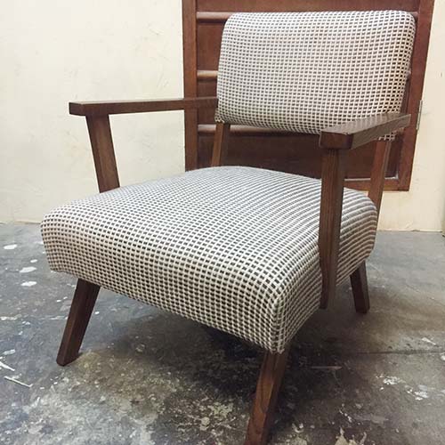 椅子の修理事例:折れた脚の修復