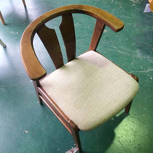 椅子の修理事例:座面張り替え・ウレタン入れ替え・ぐらつき直し