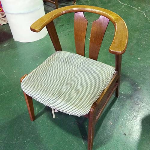 椅子の修理事例:座面張り替え・ウレタン入れ替え・ぐらつき直し