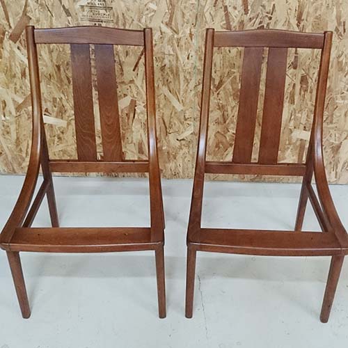 椅子の修理事例:傷、剥げ、色褪せを塗装にて修復