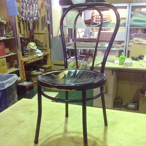 椅子の修理事例:座面修復