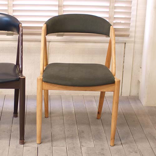 椅子の修理事例:剥離オイル仕上げ、背もたれと座面の張り替え