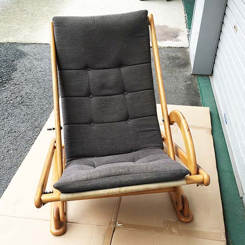 椅子の修理事例:リラックスチェアのアーム部分の接着補修