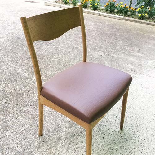 椅子修理:座面張り替え(マチなしに変更)