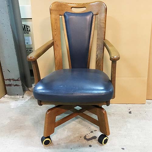 椅子修理:キャスター交換