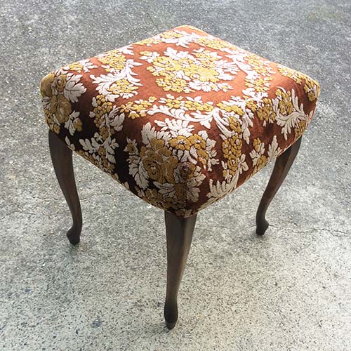 椅子修理:座面張り替え・ウレタン交換・地板交換