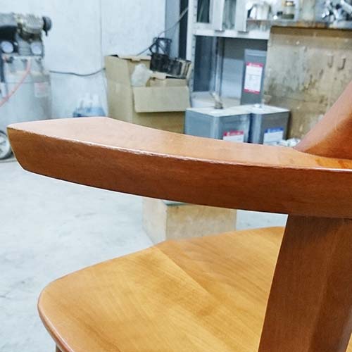 椅子やベンチの修理・張り替え・塗り替え・修理リメイク事例:部分的に塗装補修