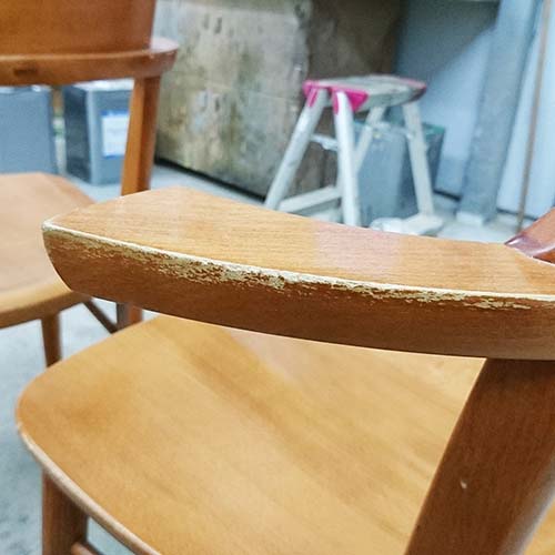 椅子やベンチの修理・張り替え・塗り替え・修理リメイク事例:部分的に塗装補修
