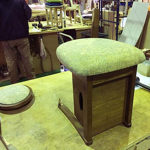 椅子やベンチの修理・張り替え・塗り替え・修理リメイク事例:椅子脚の新規製作、組み直し