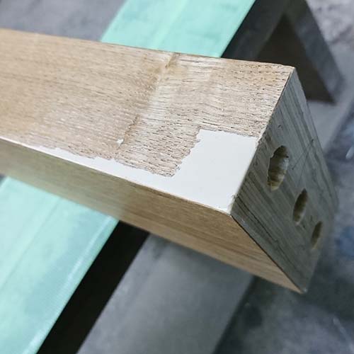 家具修理事例:ベッドの脚の接合部の補修