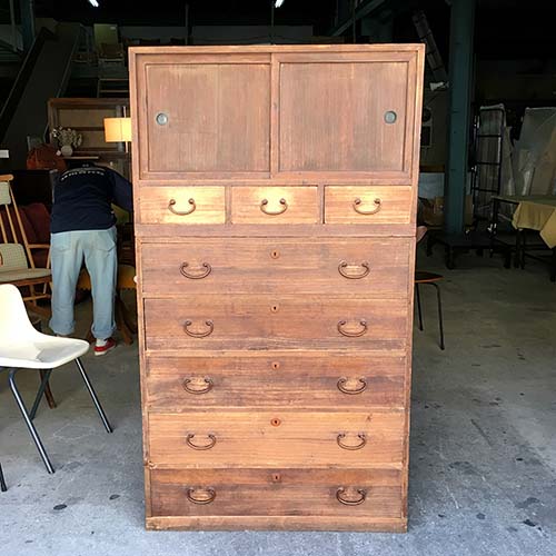 タンス食器棚チェスト本棚キャビネットなどの修理