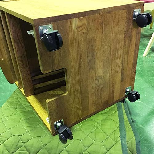 キャスターワゴンの底板交換・キャスター交換