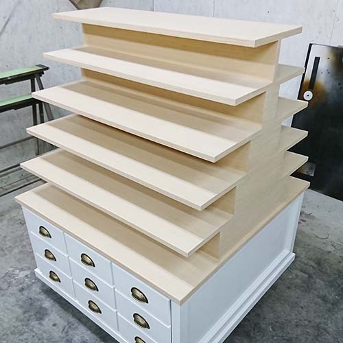 什器の色あわせ塗装