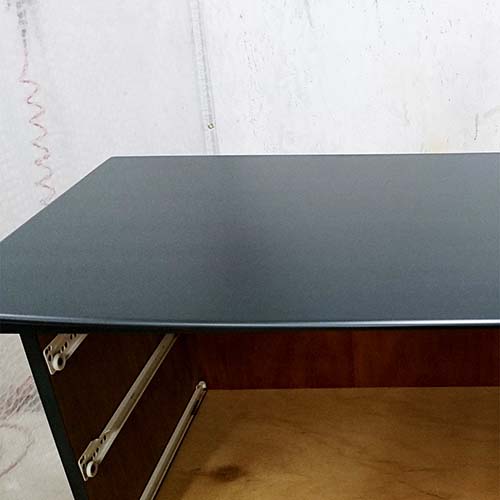 家具の修理事例:棚の傷補修・全体塗装