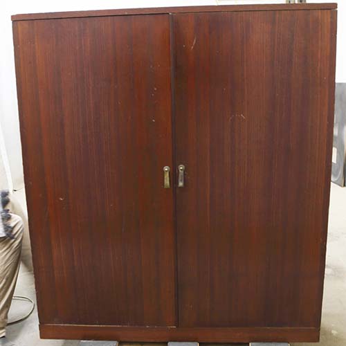 家具の修理事例:箪笥の扉取り付け・扉の割れ&欠けの補修・ひきだし調整